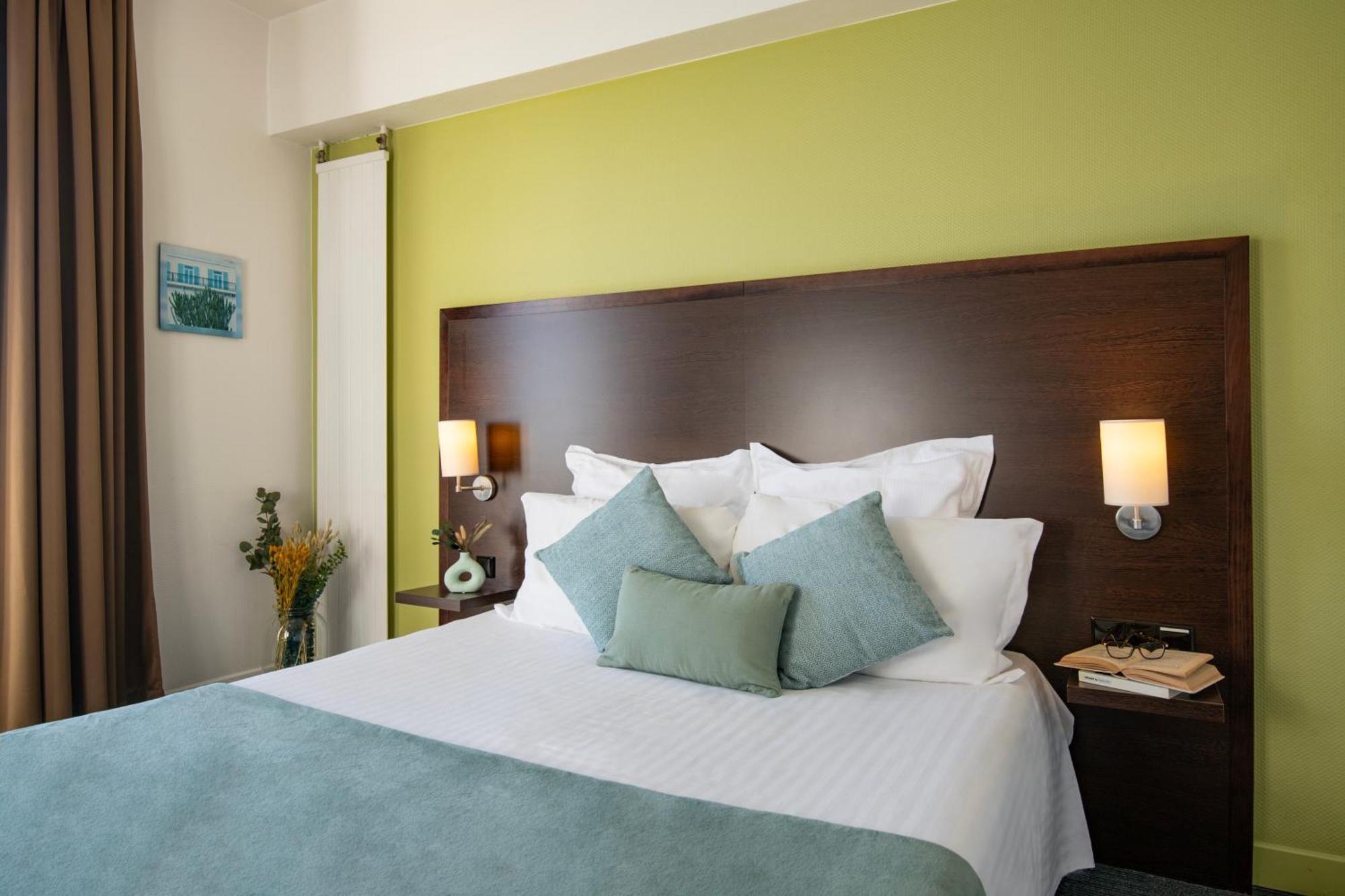 Hotel Vendome Menton - Reouverture Exterior photo